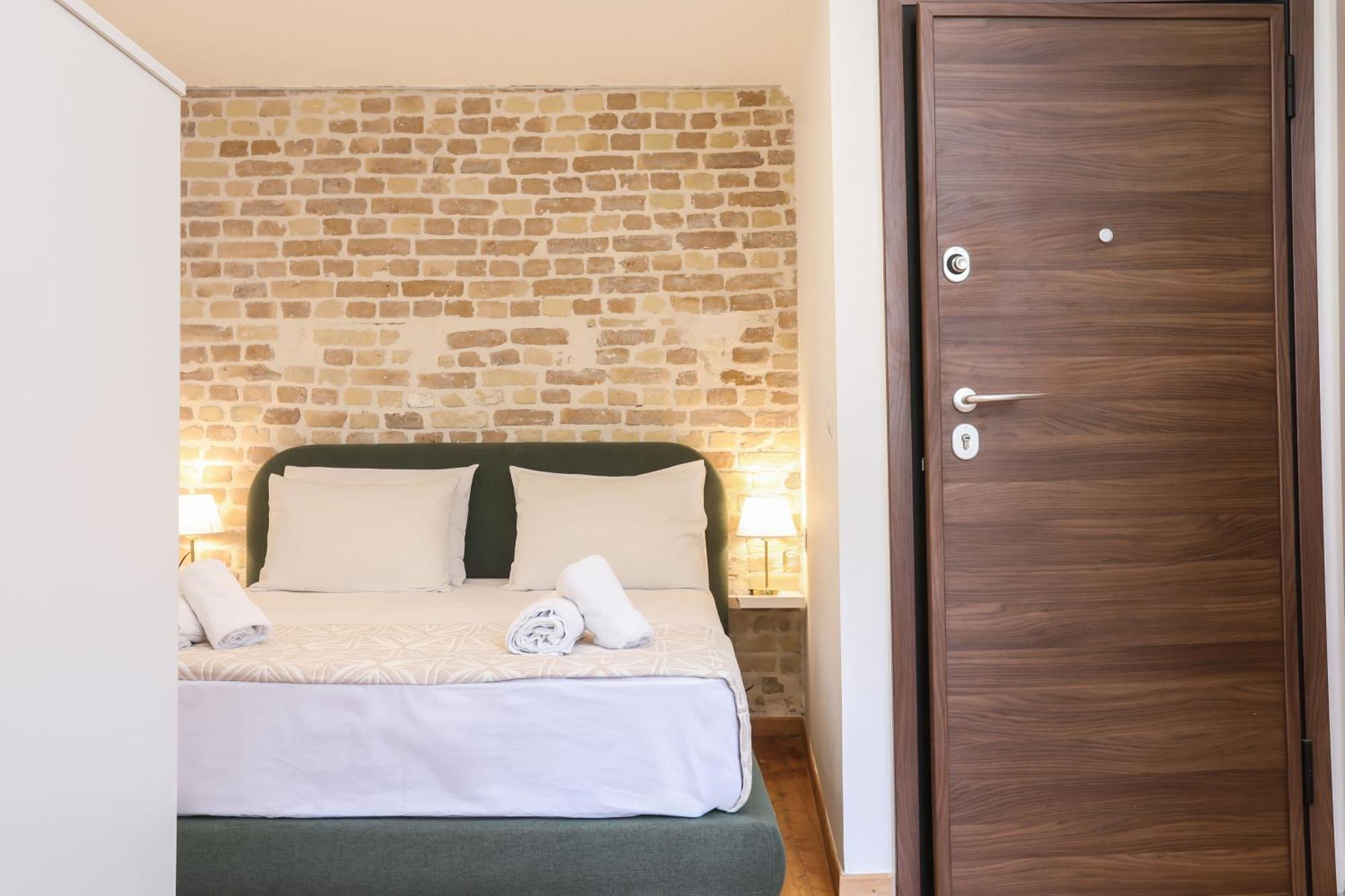 Solonos Homes Corfu (city)